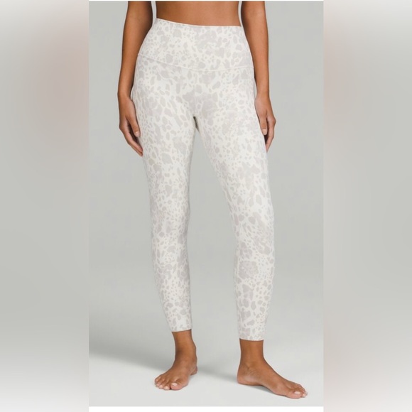 lululemon Align™ High-Rise Pant 25" size 8 - Picture 9 of 10